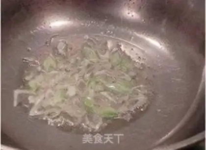 Make stir-fried fungus with day lily step 4