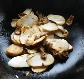 Make stir-fried cabbage with mushroom step 5