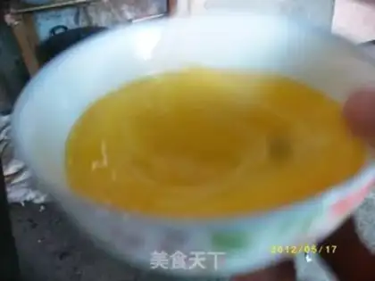 Make Scrambled eggs with bitter gourd step 2
