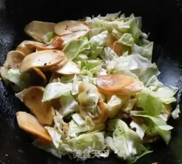 Make stir-fried cabbage with mushroom step 6