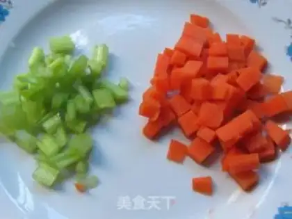Make Cold salad with purple cabbage and corn kernels step 2