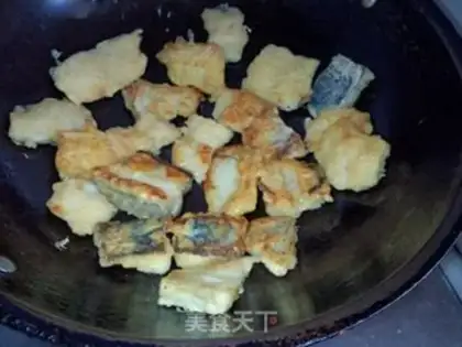 Make Pan-fried fish nuggets step 1