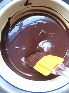 Make Decorative chocolate cookies step 5