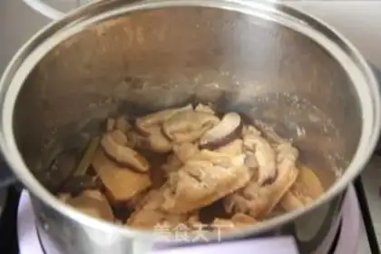 Make Braised chicken wings step 9