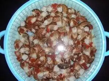 Make Braised shrimp balls in brown sauce step 0
