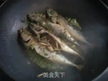 Make Herring fish, cabbage and tofu pot step 5