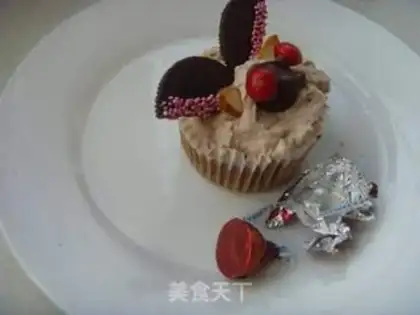 Make bat cup cake step 12