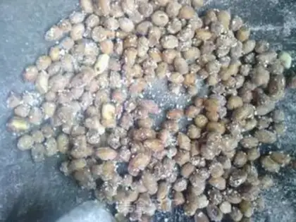 Make frosted peanuts step 5