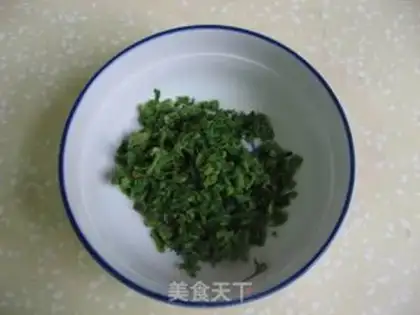 Make Scrambled eggs with Chinese toon step 1