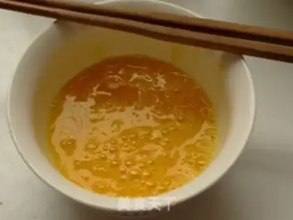 Make Pan-fried steamed buns slices step 2