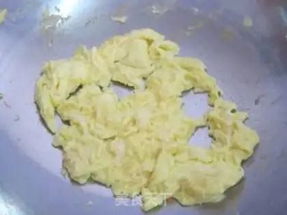 Make Scrambled eggs with red cabbage step 7