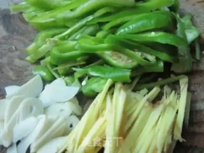 Make Home-cooked fish step 1