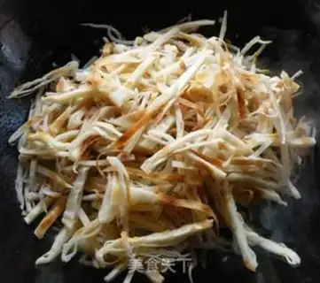 Make stir-fried cake with bean sprouts step 5