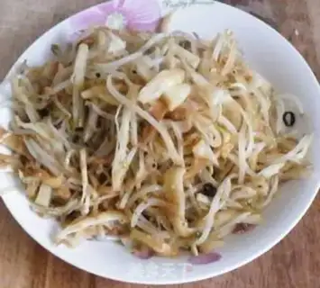 Make stir-fried cake with bean sprouts step 6