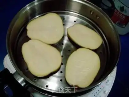 Make Black pepper potato cake step 2