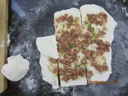 Make onion meat pie step 6