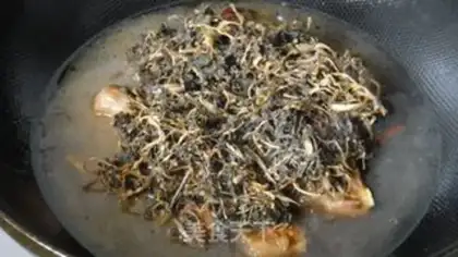 Make Braised pork ribs with dried purslane step 7