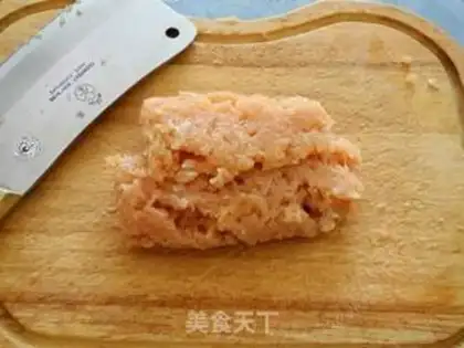 Make Bone soup, fresh meat, sea cucumber wonton step 0