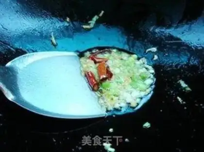 Make stir-fried shrimp with celery step 2