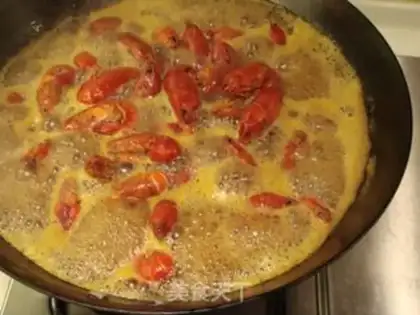 Make Shisanxiang crayfish step 4