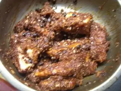 Make Steamed pork ribs with soy sauce and flour step 3