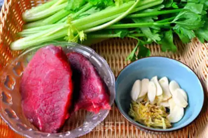 Make Celery and beef tenderloin step 0
