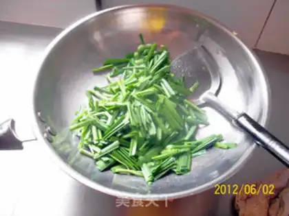 Make stir-fried clam with leek and edame step 13