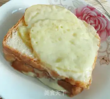 Make Simple apple sandwich step 4