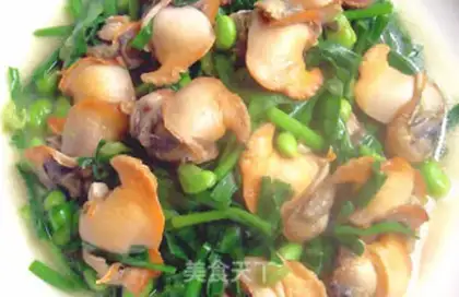 Make stir-fried clam with leek and edame step 17
