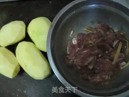 Make stir-fried pork with potatoes step 0