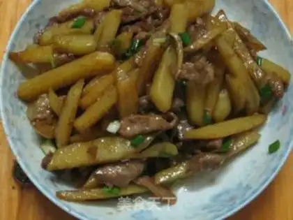 Make stir-fried pork with potatoes step 5