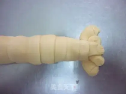 Make Lobster bread step 8