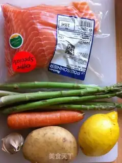 Make Pan-fried salmon step 0