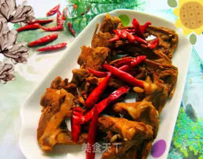 Make Spicy and stewed duck clavicle step 4