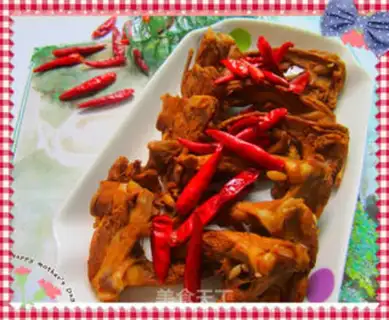 Make Spicy and stewed duck clavicle step 5