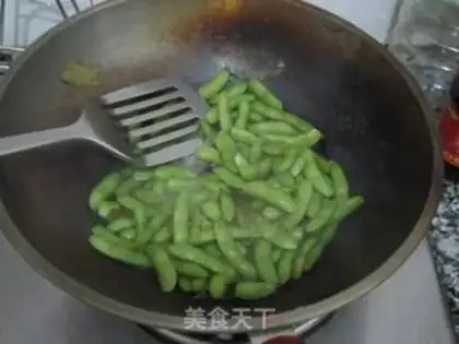 Make Boiled edamame with wine aroma step 5