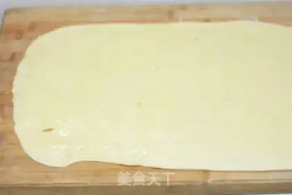 Make Scallion scented roll step 0