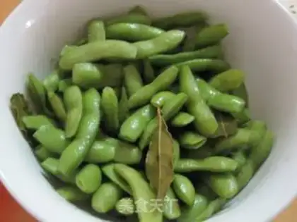 Make Boiled edamame with wine aroma step 6