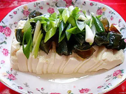 Make Preserved egg mixed with tofu step 4