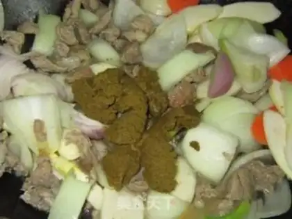 Make Green curry beef step 3