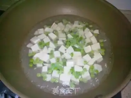 Make Baiyu emerald home-cooked dish step 0