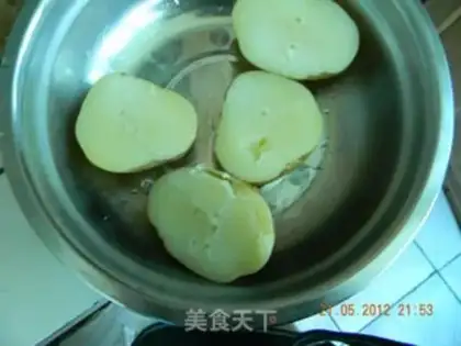 Make Black pepper potato cake step 0