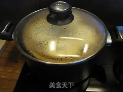 Make Pork and green onion buns step 10