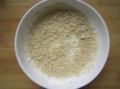 Make Wugu rice ball step 7