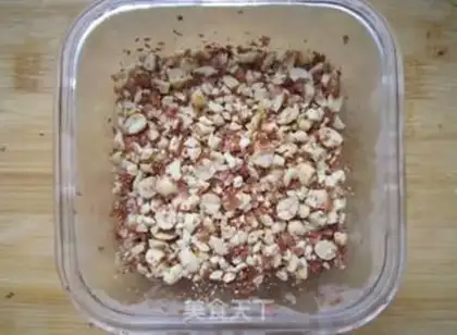 Make Wugu rice ball step 8