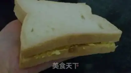Make egg sandwich step 7