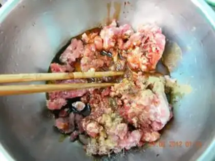 Make Celery stuffed dumplings step 1