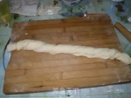 Make Salt and pepper sesame onion pancake step 7