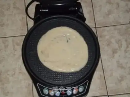 Make Salt and pepper sesame onion pancake step 9
