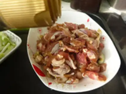 Make Sauteed mutton in sauce step 1